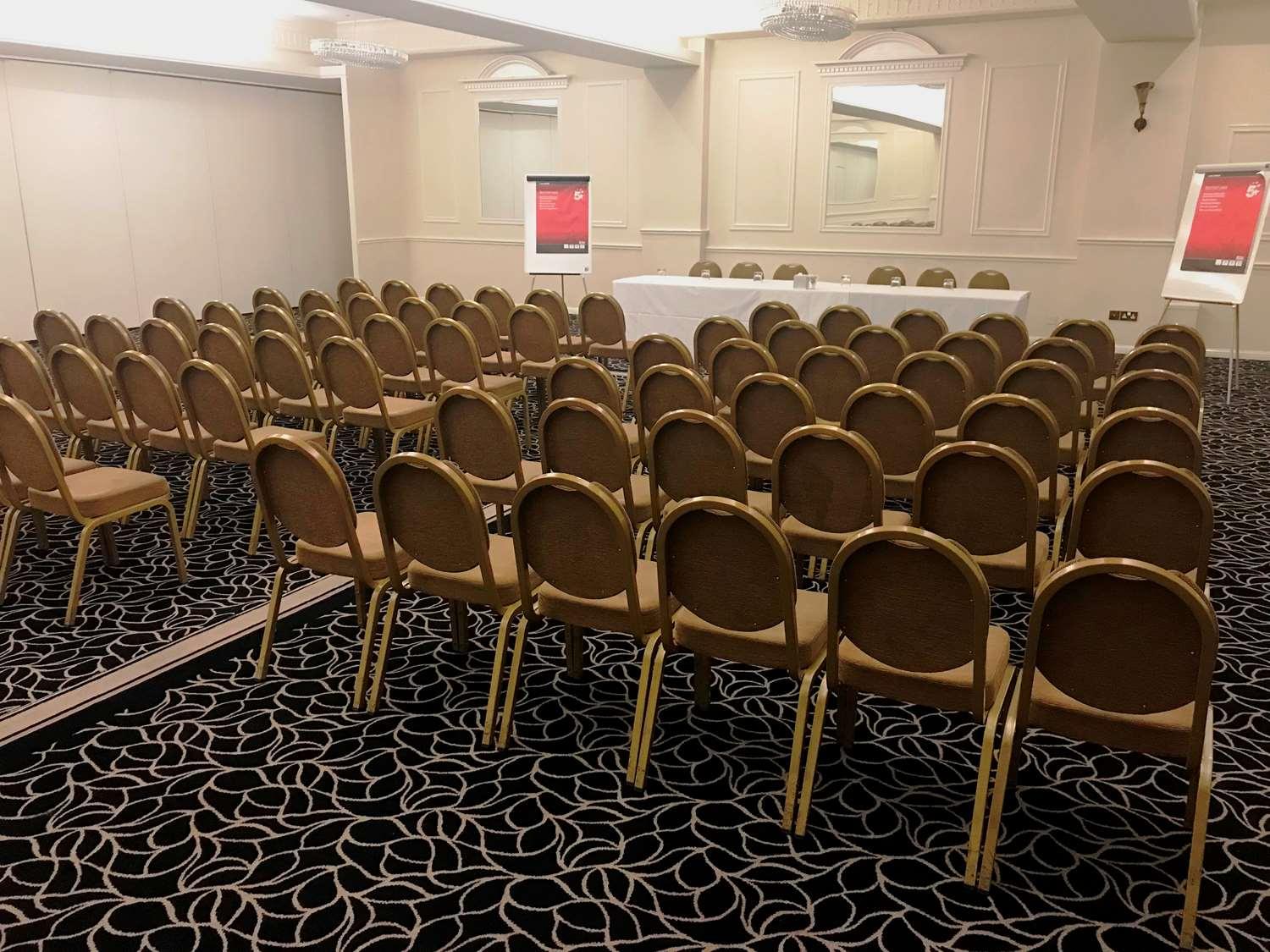 Best Western Rockingham Forest Hotel Corby Bagian luar foto