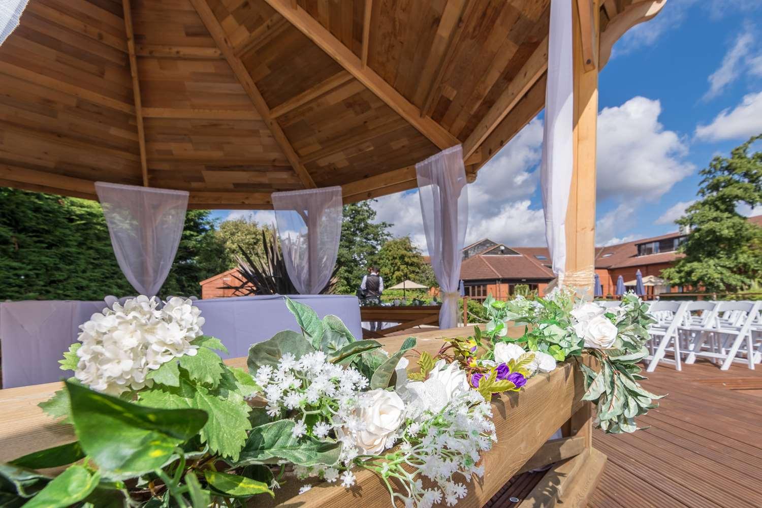 Best Western Rockingham Forest Hotel Corby Bagian luar foto