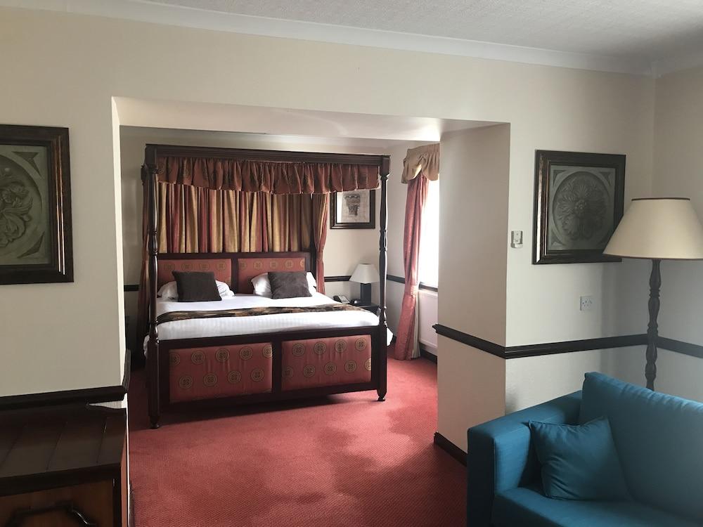 Best Western Rockingham Forest Hotel Corby Bagian luar foto