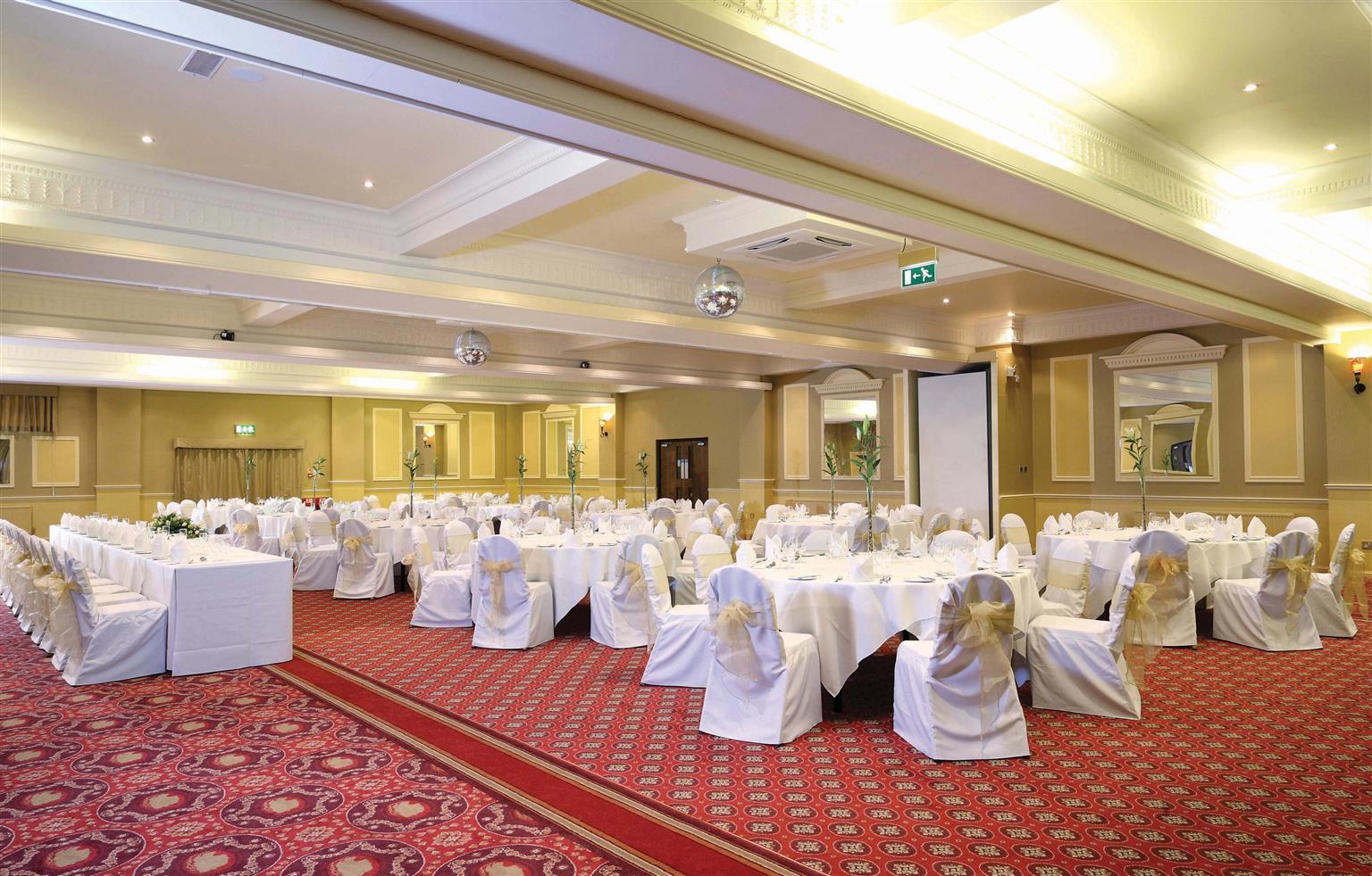 Best Western Rockingham Forest Hotel Corby Bagian luar foto